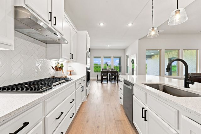 341 Wagon Trail, Waxahachie, TX 75165