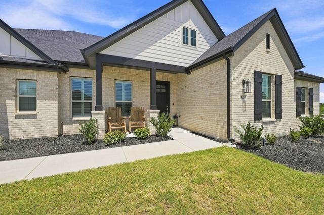 341 Wagon Trail, Waxahachie, TX 75165