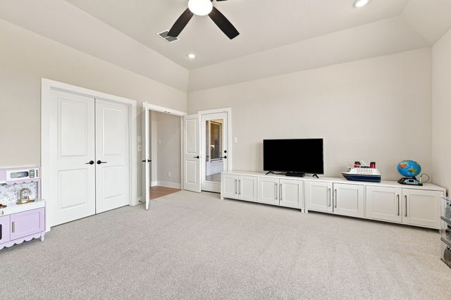 341 Wagon Trail, Waxahachie, TX 75165