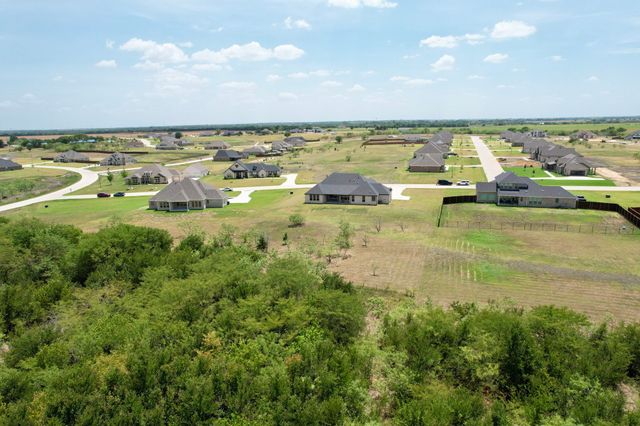 341 Wagon Trail, Waxahachie, TX 75165