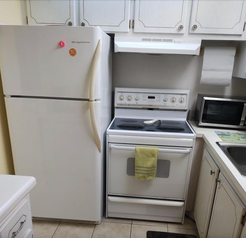 39 Harwood B 39, Deerfield Beach, FL 33442