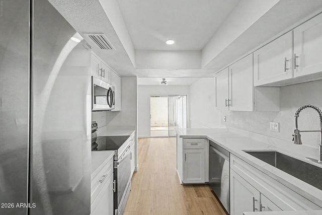 1926 E DUKE Drive, Tempe, AZ 85283