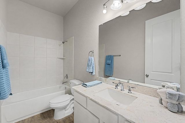 1901 Cindy Court, Dickinson, TX 77539