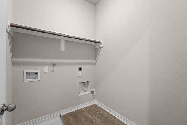 1901 Cindy Court, Dickinson, TX 77539