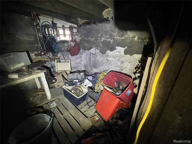 3814 Rolf Place, Detroit, MI 48214