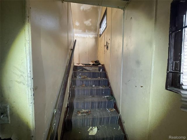 3814 Rolf Place, Detroit, MI 48214