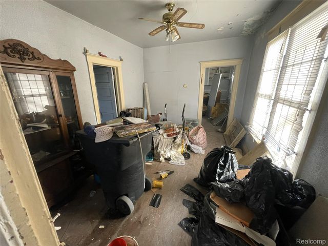 3814 Rolf Place, Detroit, MI 48214