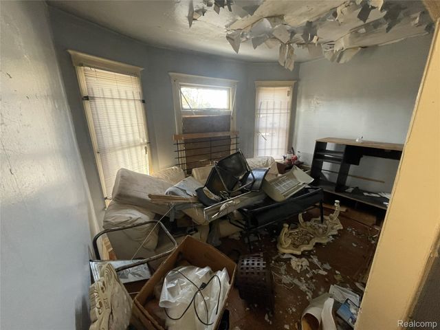 3814 Rolf Place, Detroit, MI 48214