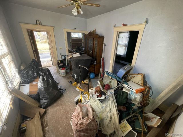 3814 Rolf Place, Detroit, MI 48214