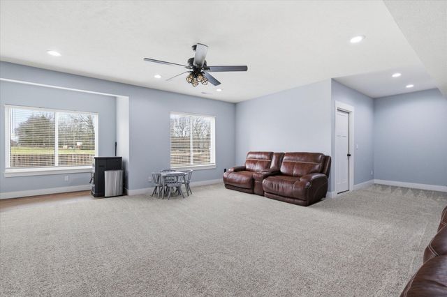 1281 S Natchez Road, Republic, MO 65738