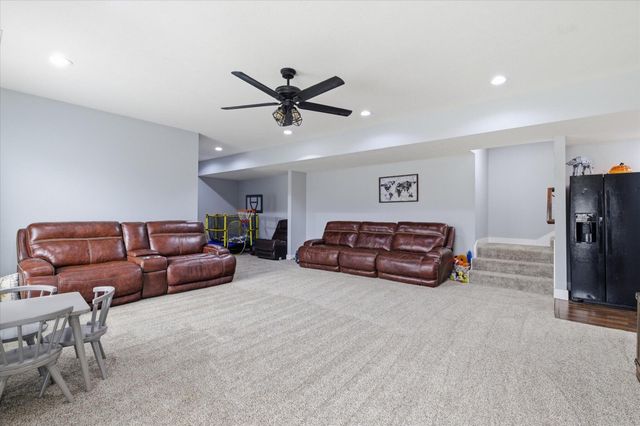 1281 S Natchez Road, Republic, MO 65738