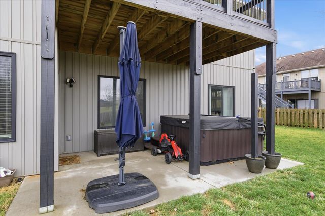 1281 S Natchez Road, Republic, MO 65738