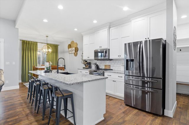 1281 S Natchez Road, Republic, MO 65738