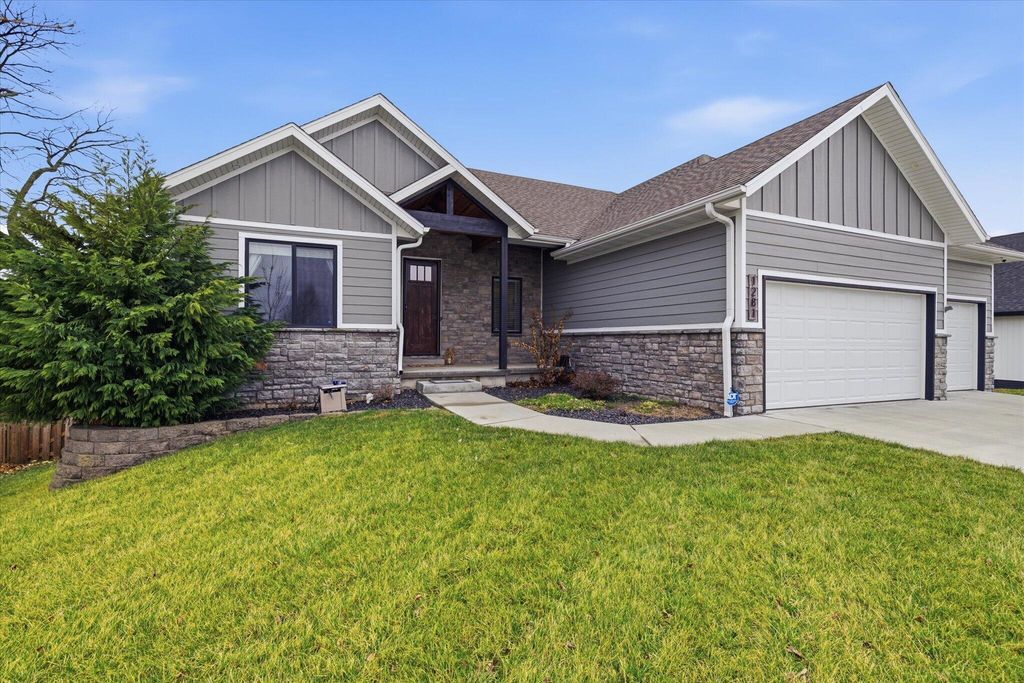 1281 S Natchez Road, Republic, MO 65738