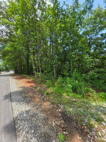 169 Fairfield Lane, Marion, NC 28752