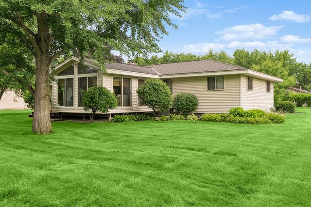 15525 7th Avenue N, Plymouth, MN 55447