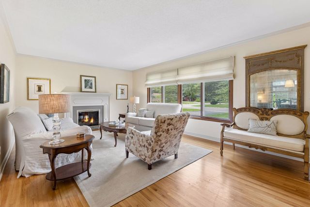 15525 7th Avenue N, Plymouth, MN 55447