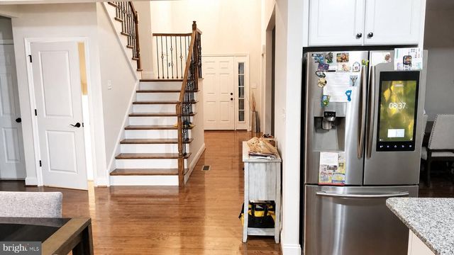 2120 SUNNYVALE DR, Pennsburg, PA 18073