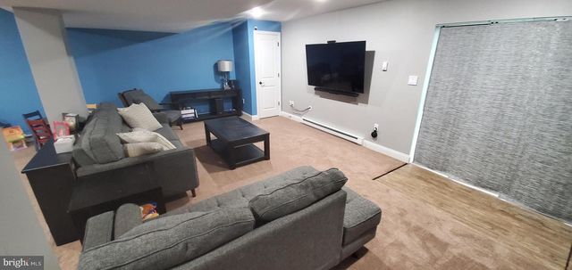2120 SUNNYVALE DR, Pennsburg, PA 18073