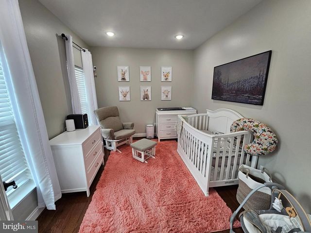 2120 SUNNYVALE DR, Pennsburg, PA 18073