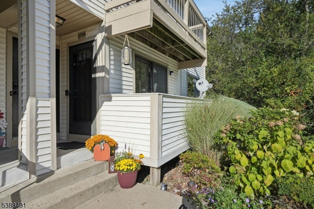 2704 Hemlock Pl, Bernards Twp., NJ 07920
