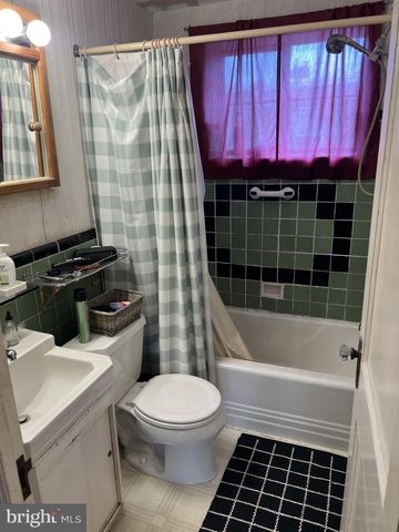 4207 BLEIGH AVENUE, Philadelphia, PA 19136