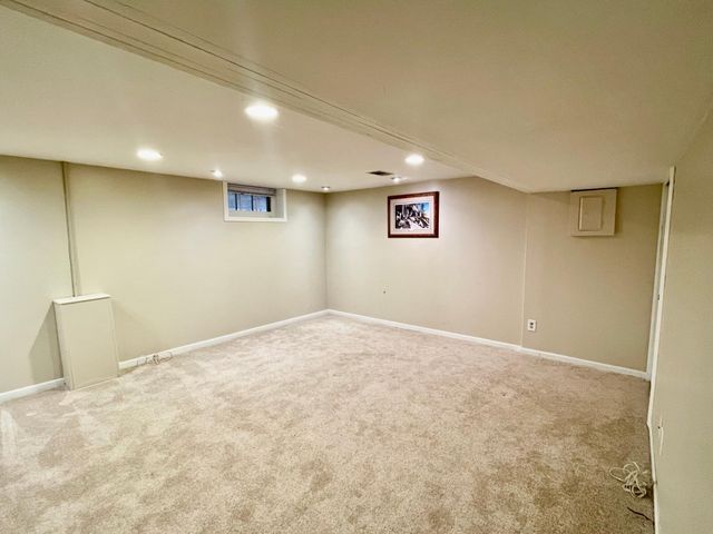 6140 Saint Croix Avenue N, Golden Valley, MN 55422