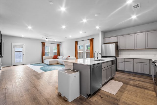 73 Palouse Street, Red Oak, TX 75154