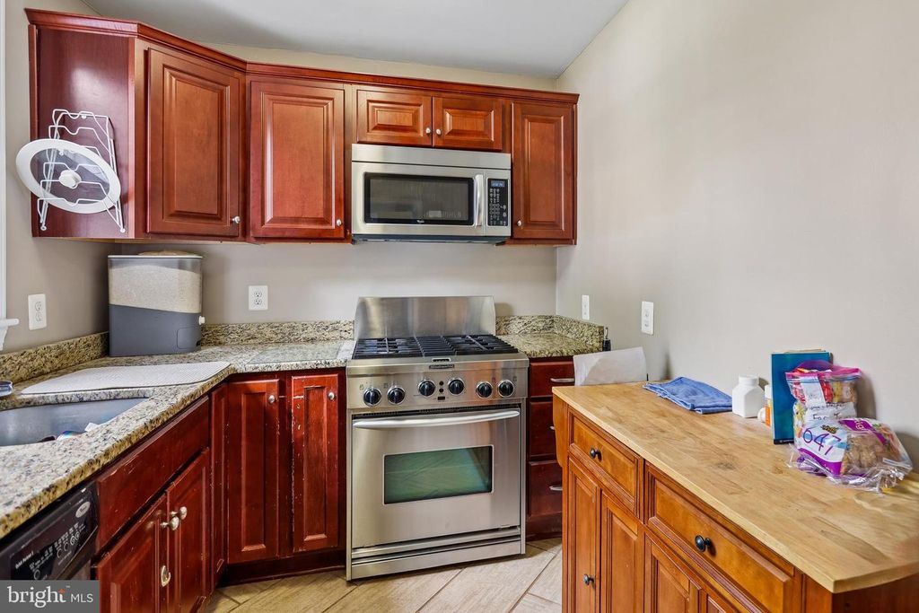 Image 17 of property listing at 3500 MACTAVISH AVE, Baltimore, MD 21229