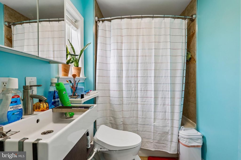 Image 21 of property listing at 3500 MACTAVISH AVE, Baltimore, MD 21229