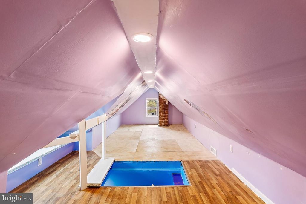 Image 31 of property listing at 3500 MACTAVISH AVE, Baltimore, MD 21229