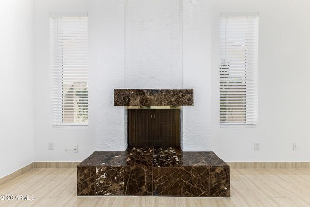 9907 E WOOD Drive, Scottsdale, AZ 85260