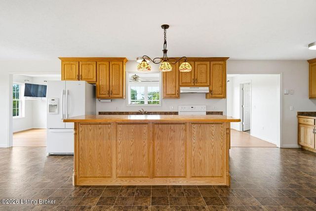 1119 Ballard Rd, Lawrenceburg, KY 40342