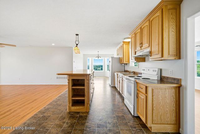 1119 Ballard Rd, Lawrenceburg, KY 40342