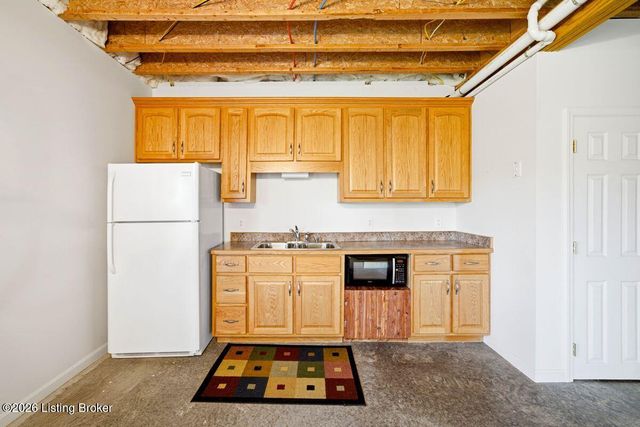 1119 Ballard Rd, Lawrenceburg, KY 40342