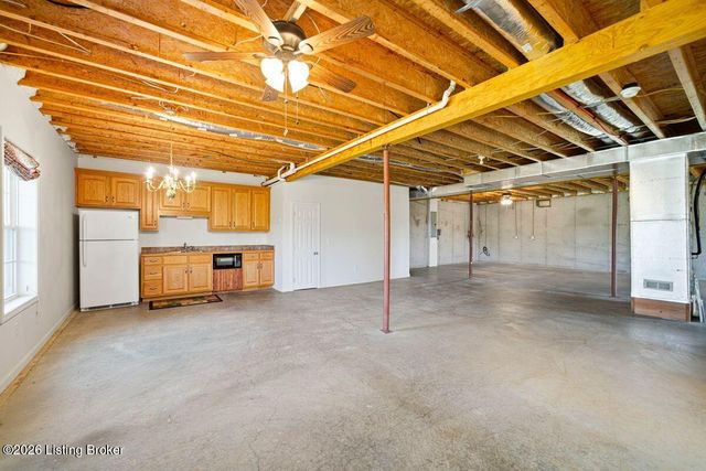 1119 Ballard Rd, Lawrenceburg, KY 40342
