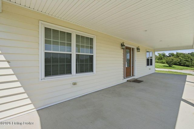 1119 Ballard Rd, Lawrenceburg, KY 40342