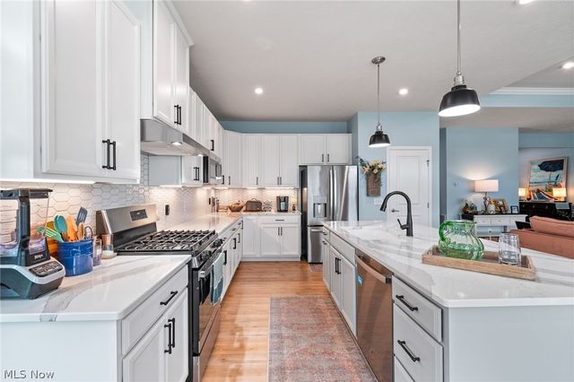 3310 Stoneleigh Road NE, Canton, OH 44721