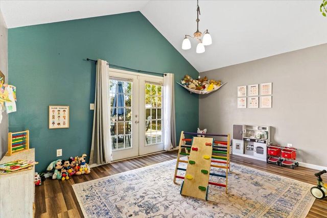 206 Seville Circle, Mary Esther, FL 32569