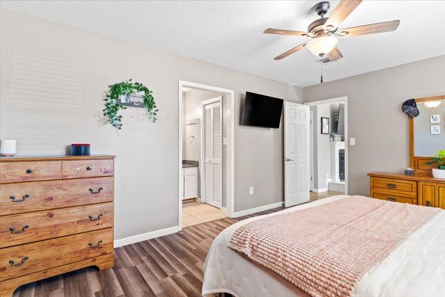 206 Seville Circle, Mary Esther, FL 32569