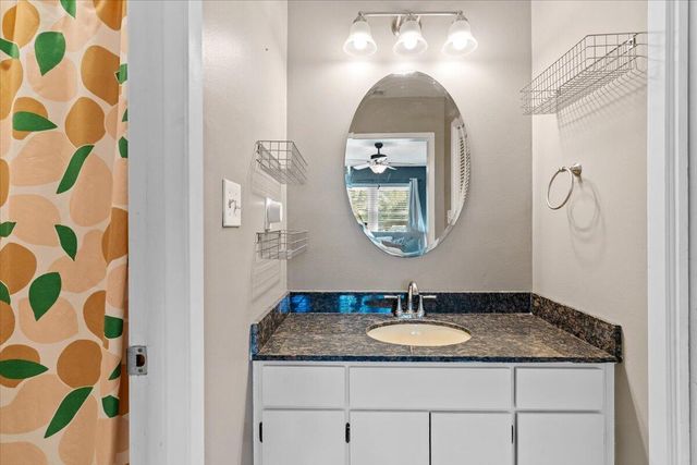 206 Seville Circle, Mary Esther, FL 32569