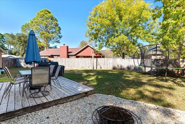 206 Seville Circle, Mary Esther, FL 32569