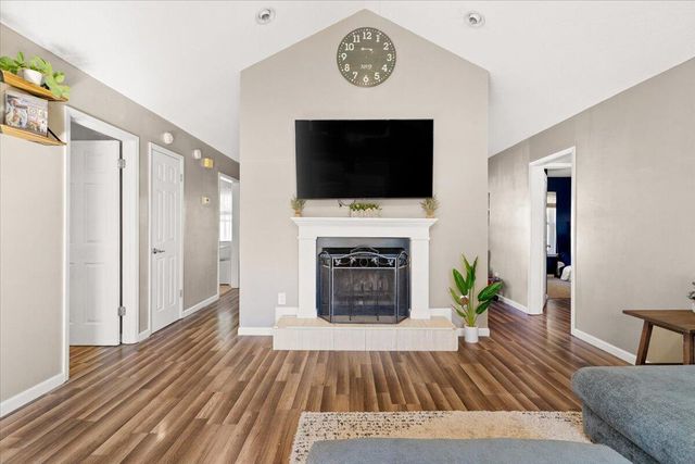 206 Seville Circle, Mary Esther, FL 32569