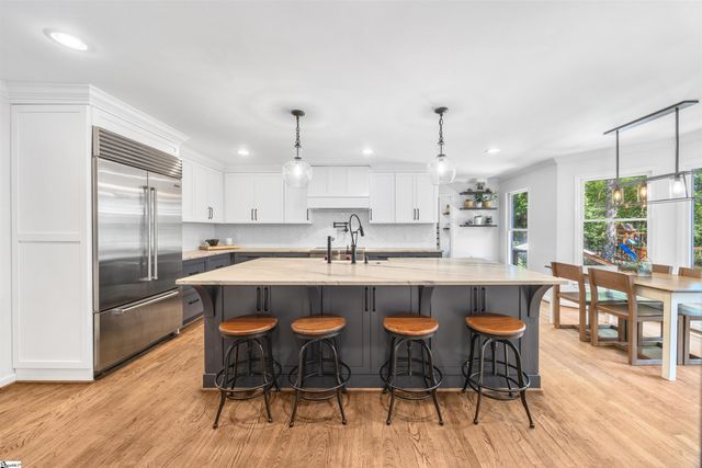 110 Oak Creek Lane, Greenville, SC 29615