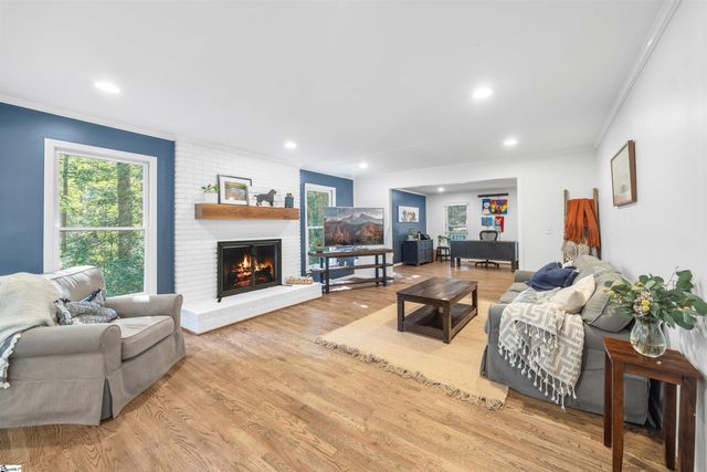 110 Oak Creek Lane, Greenville, SC 29615