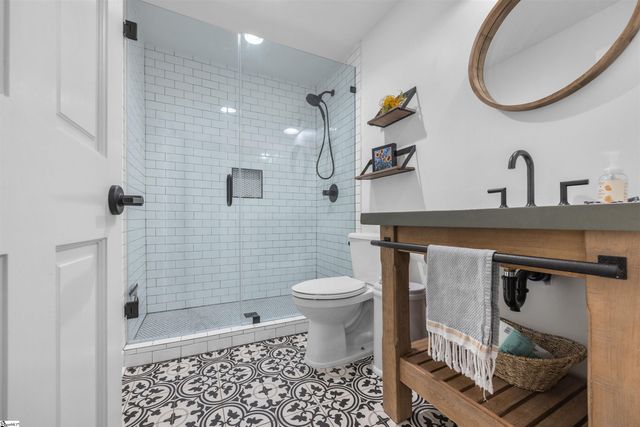 110 Oak Creek Lane, Greenville, SC 29615