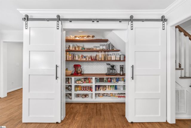 110 Oak Creek Lane, Greenville, SC 29615