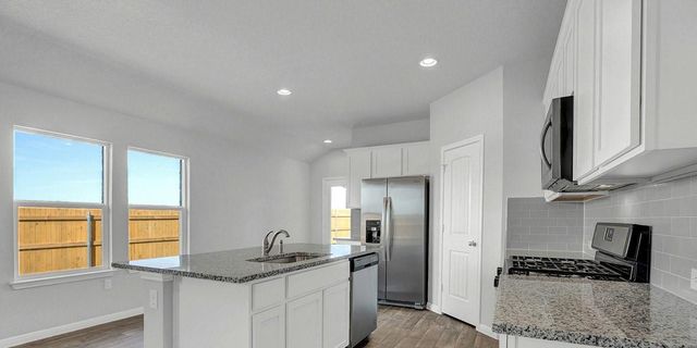 480 Globe Mallow CIR, Kyle, TX 78640