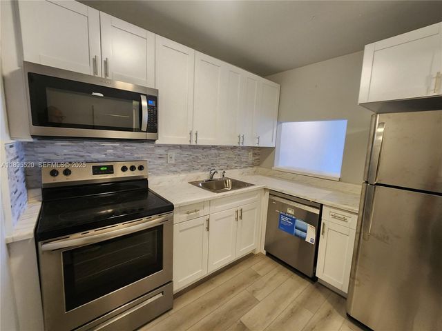 11309 SW 200th Street 303-C, Miami, FL 33157
