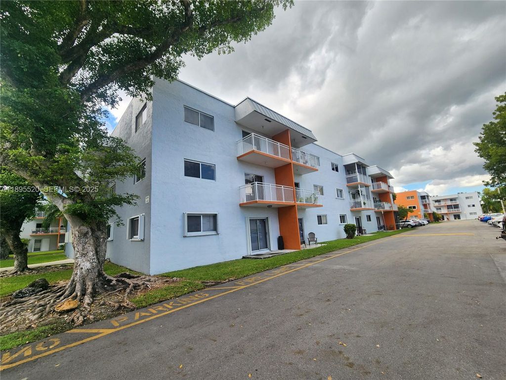 11309 SW 200th Street 303-C, Miami, FL 33157